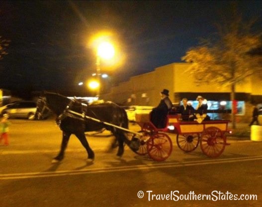 dickens downtown carriage rides